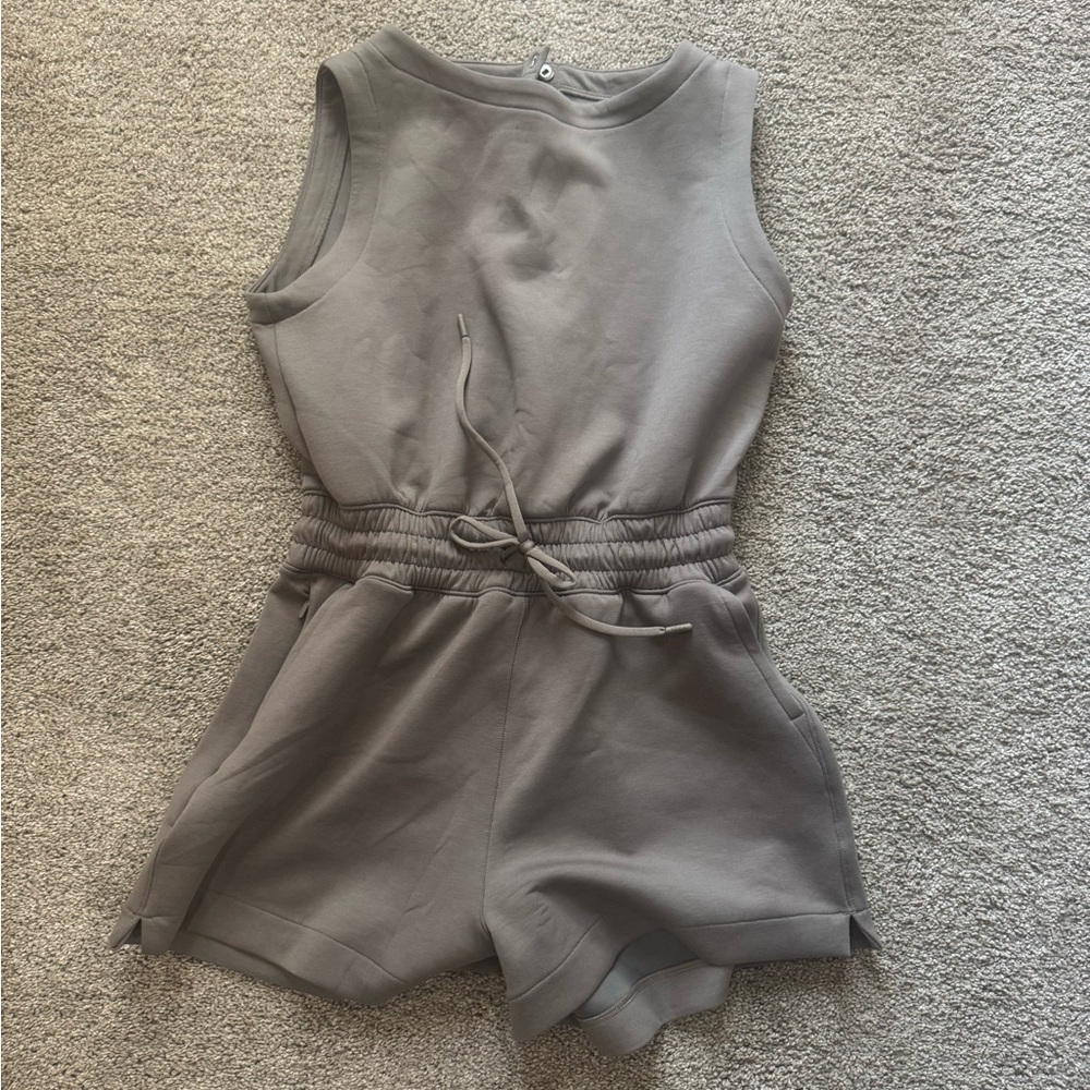 Abercrombie Sleeveless YPB Romper